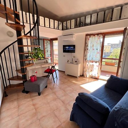 Mansardina A Pochi Passi Da Roma Apartment Morlupo Exterior foto