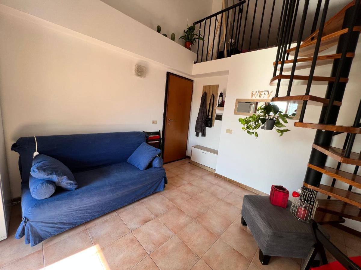 Mansardina A Pochi Passi Da Roma Apartment Morlupo Exterior foto
