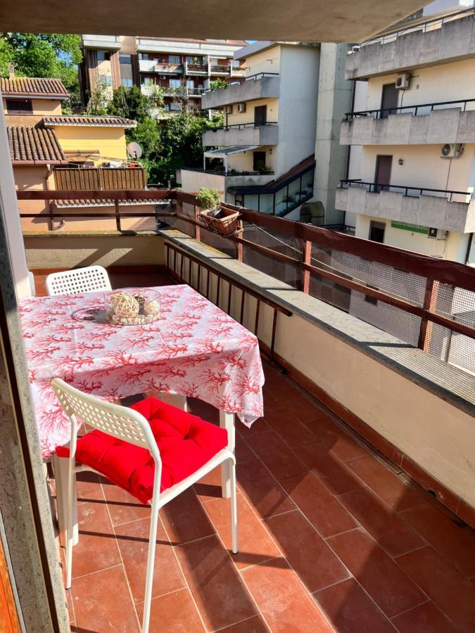 Mansardina A Pochi Passi Da Roma Apartment Morlupo Exterior foto